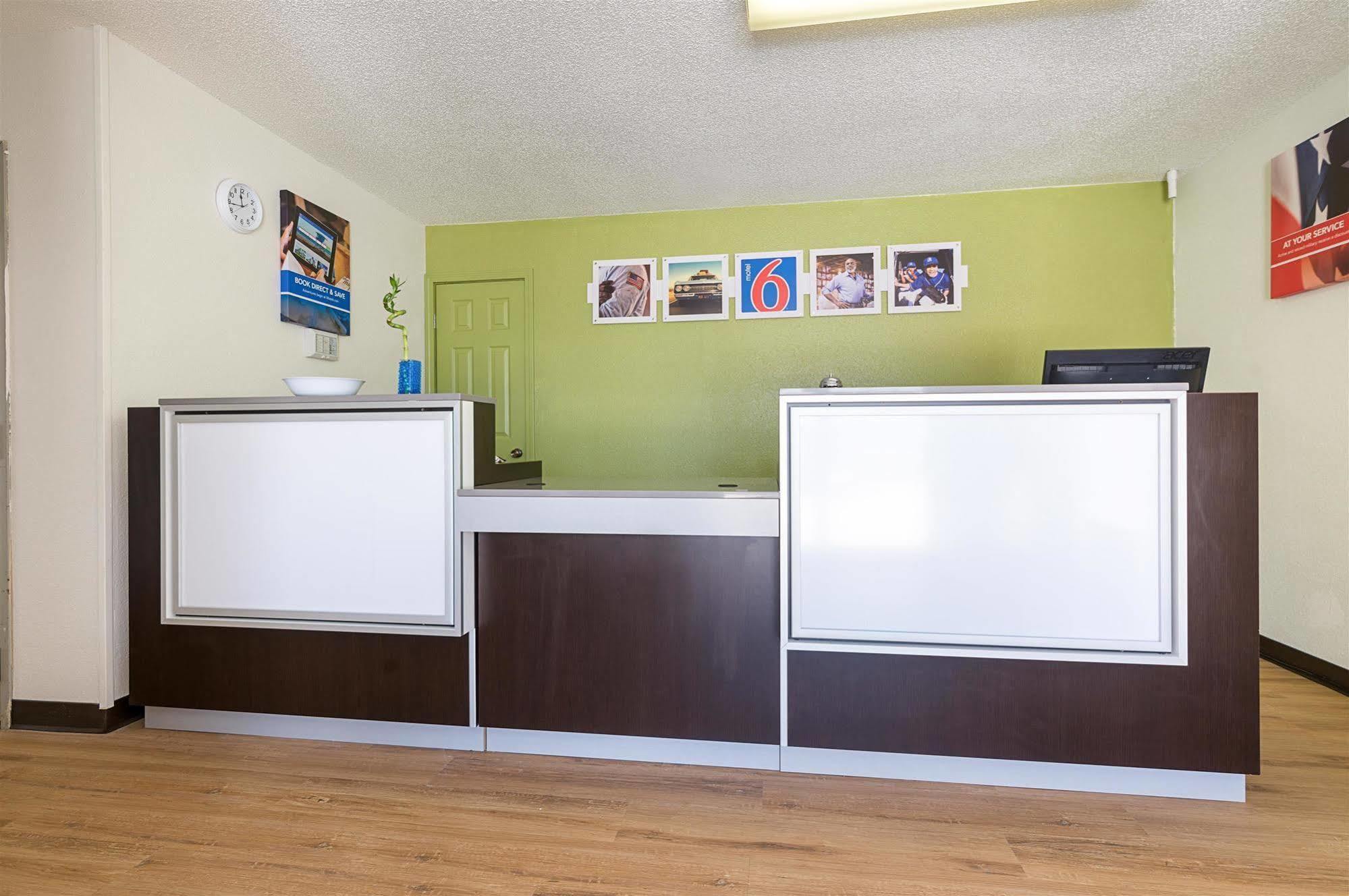 Motel 6-New Iberia, La Ngoại thất bức ảnh